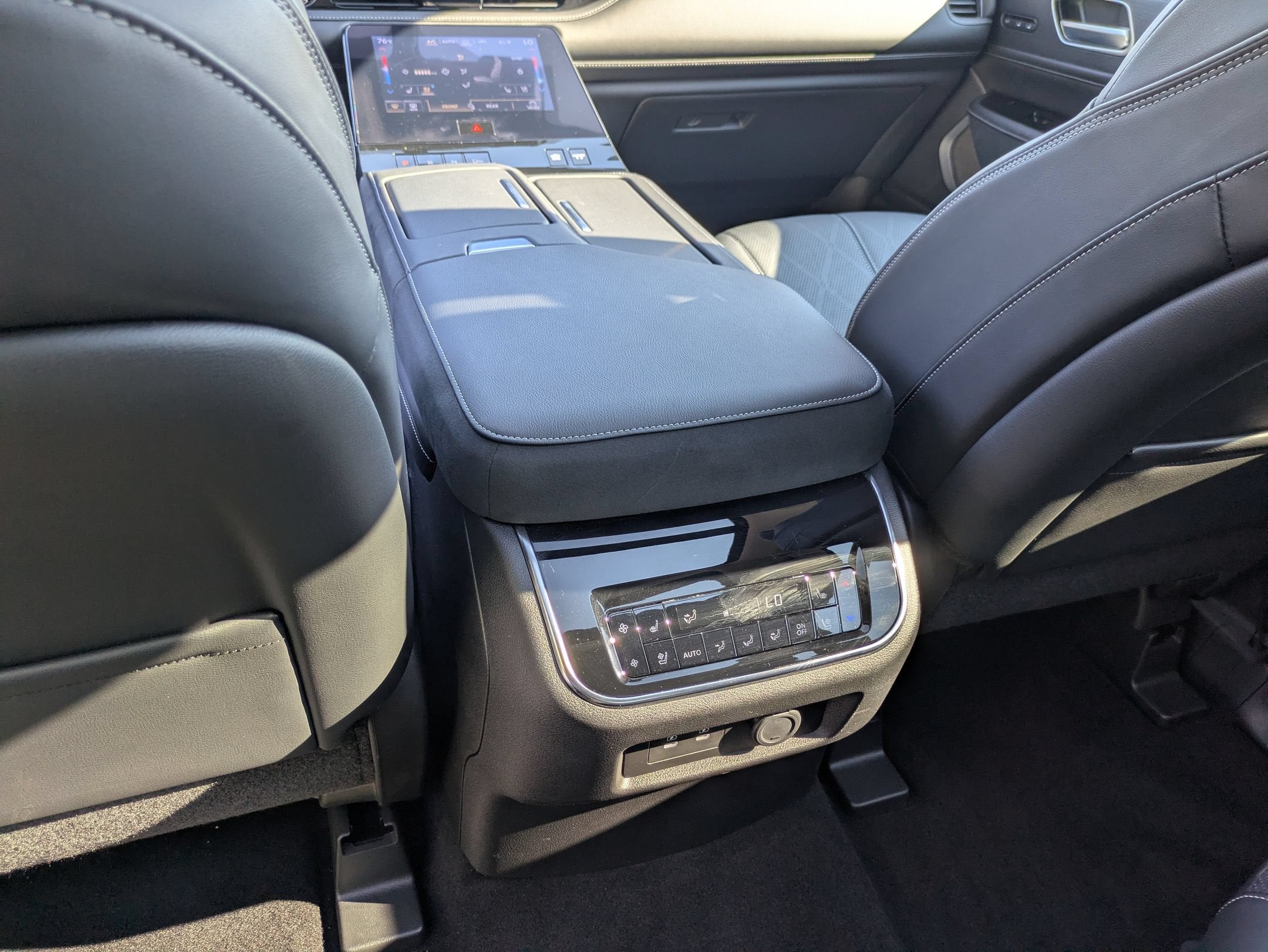 2025 INFINITI QX80 SENSORY