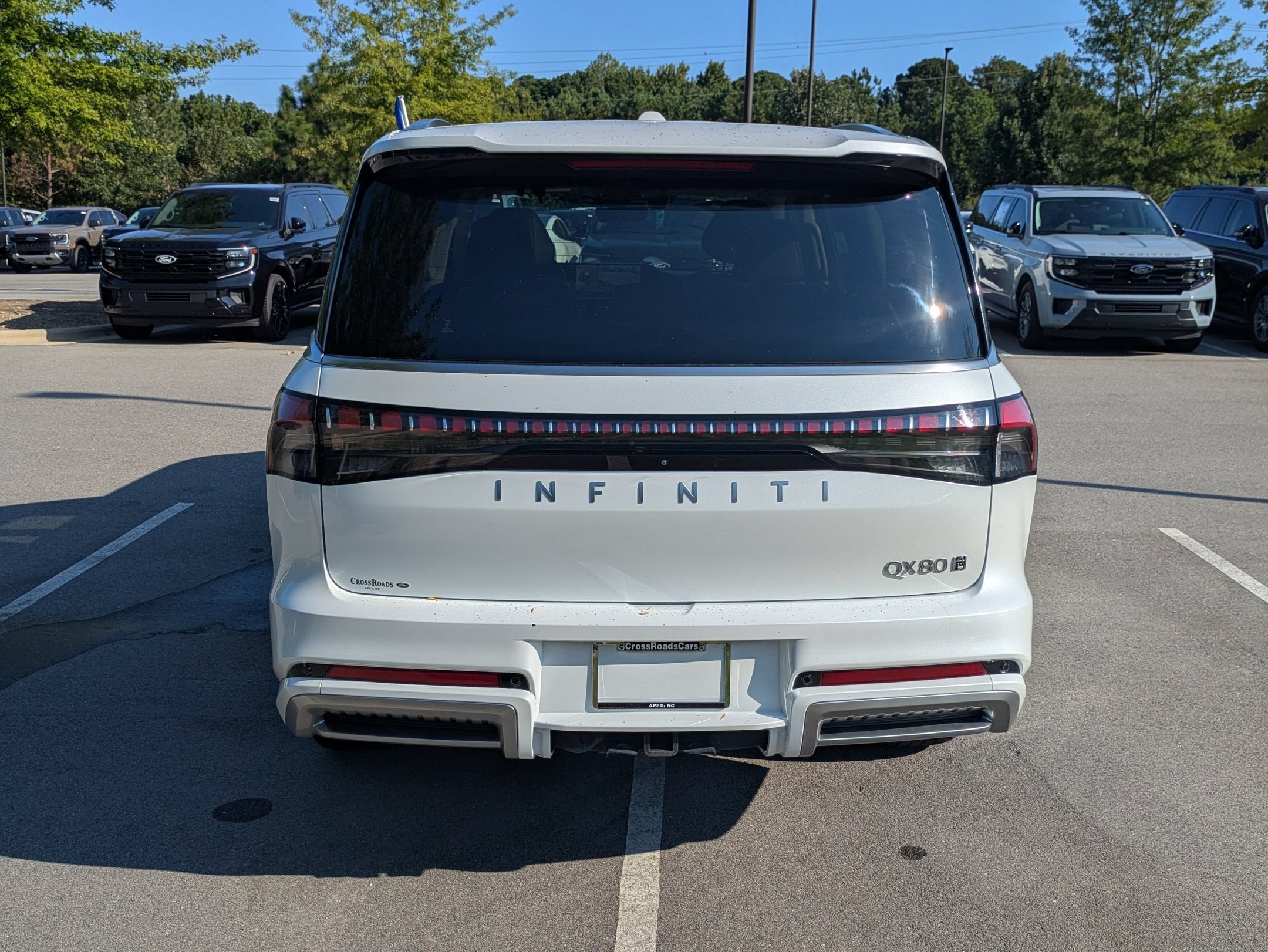 2025 INFINITI QX80 SENSORY