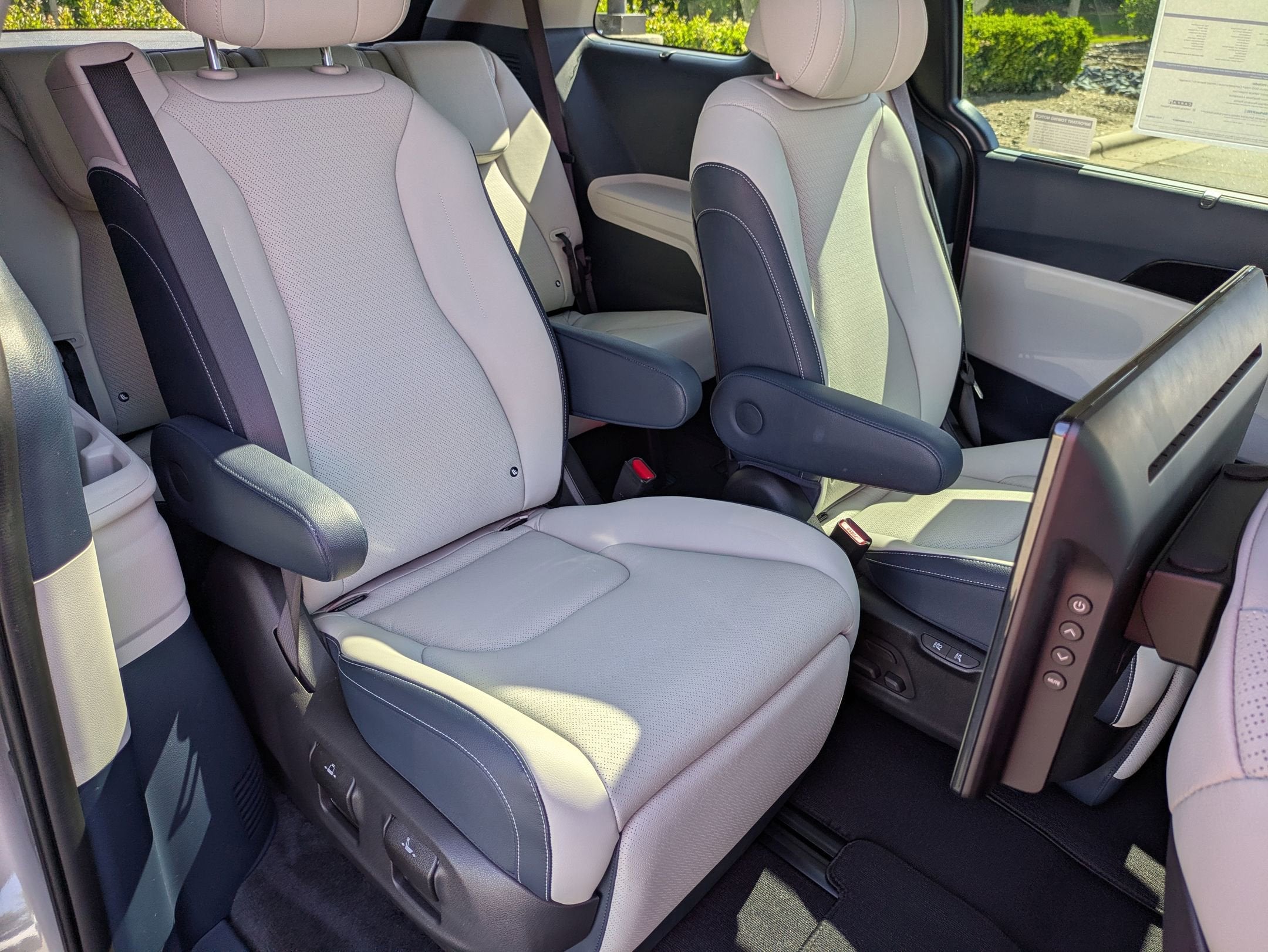 2025 Kia Carnival SX Prestige