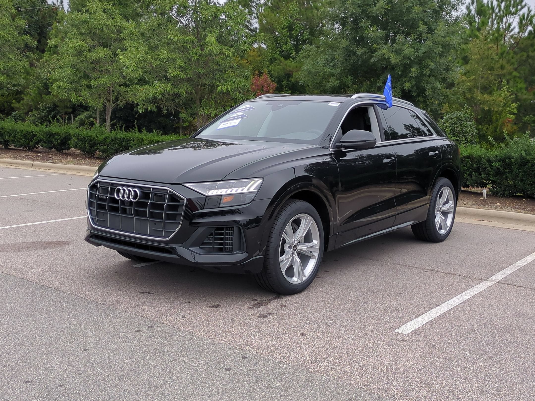 2023 Audi Q8 Premium Plus