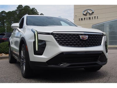 2024 Cadillac XT4 FWD Premium Luxury