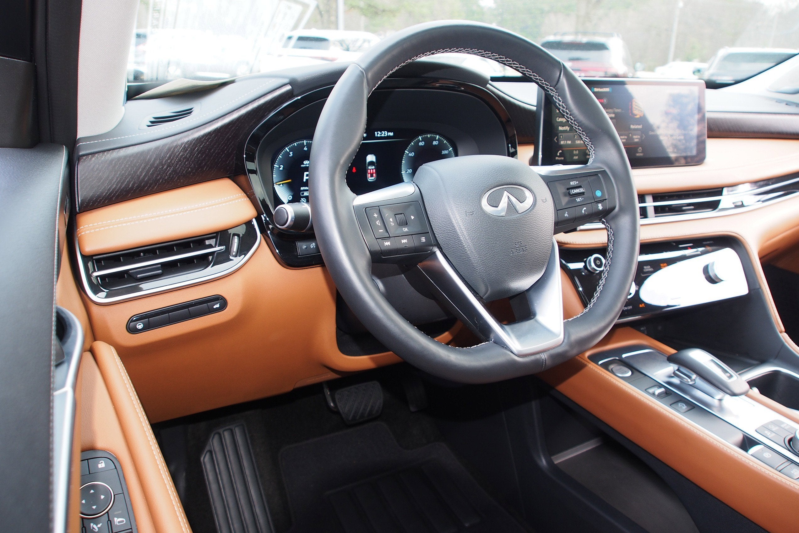 2025 INFINITI QX60 SENSORY