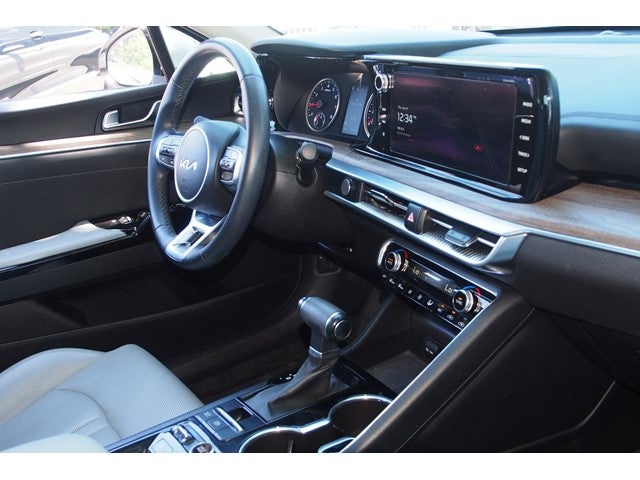 2023 Kia K5 EX