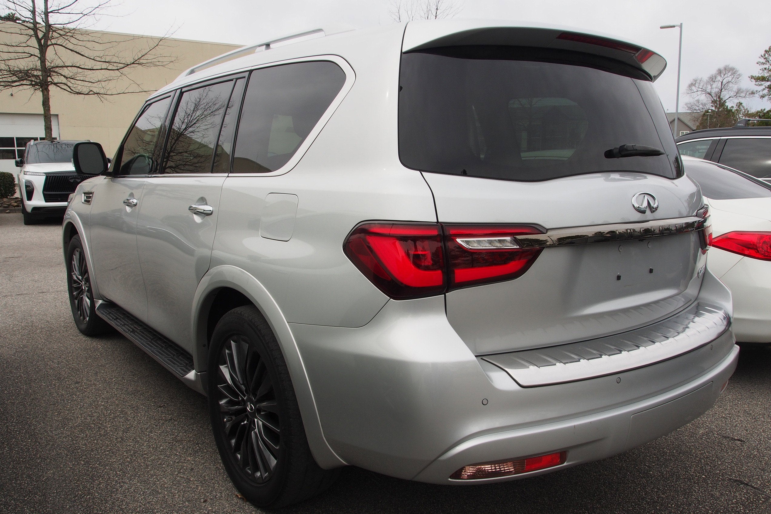 2022 INFINITI QX80 PREMIUM SELECT
