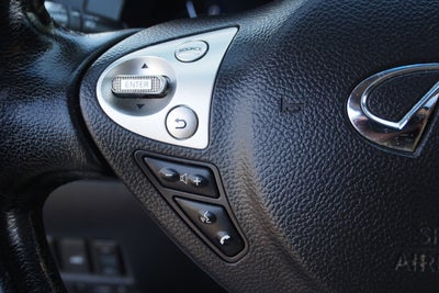 2017 INFINITI QX70 Base