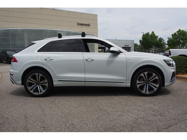 2022 Audi Q8 Premium Plus