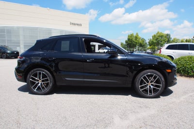 2023 Porsche Macan Base