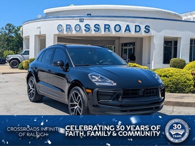 2023 Porsche Macan Base