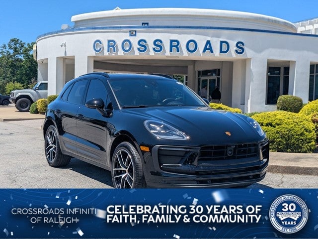 2023 Porsche Macan Base