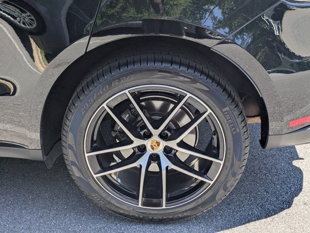 2023 Porsche Macan Base