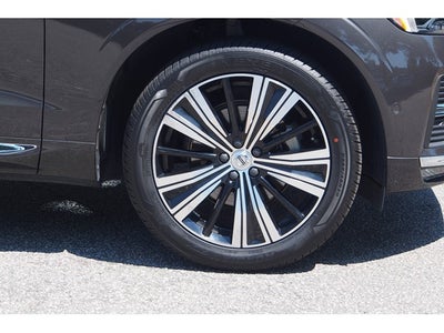 2023 Volvo XC60 Ultimate Bright Theme
