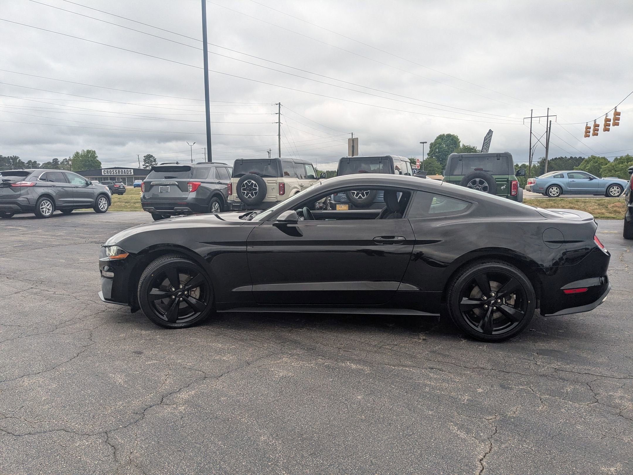 2021 Ford Mustang EcoBoost