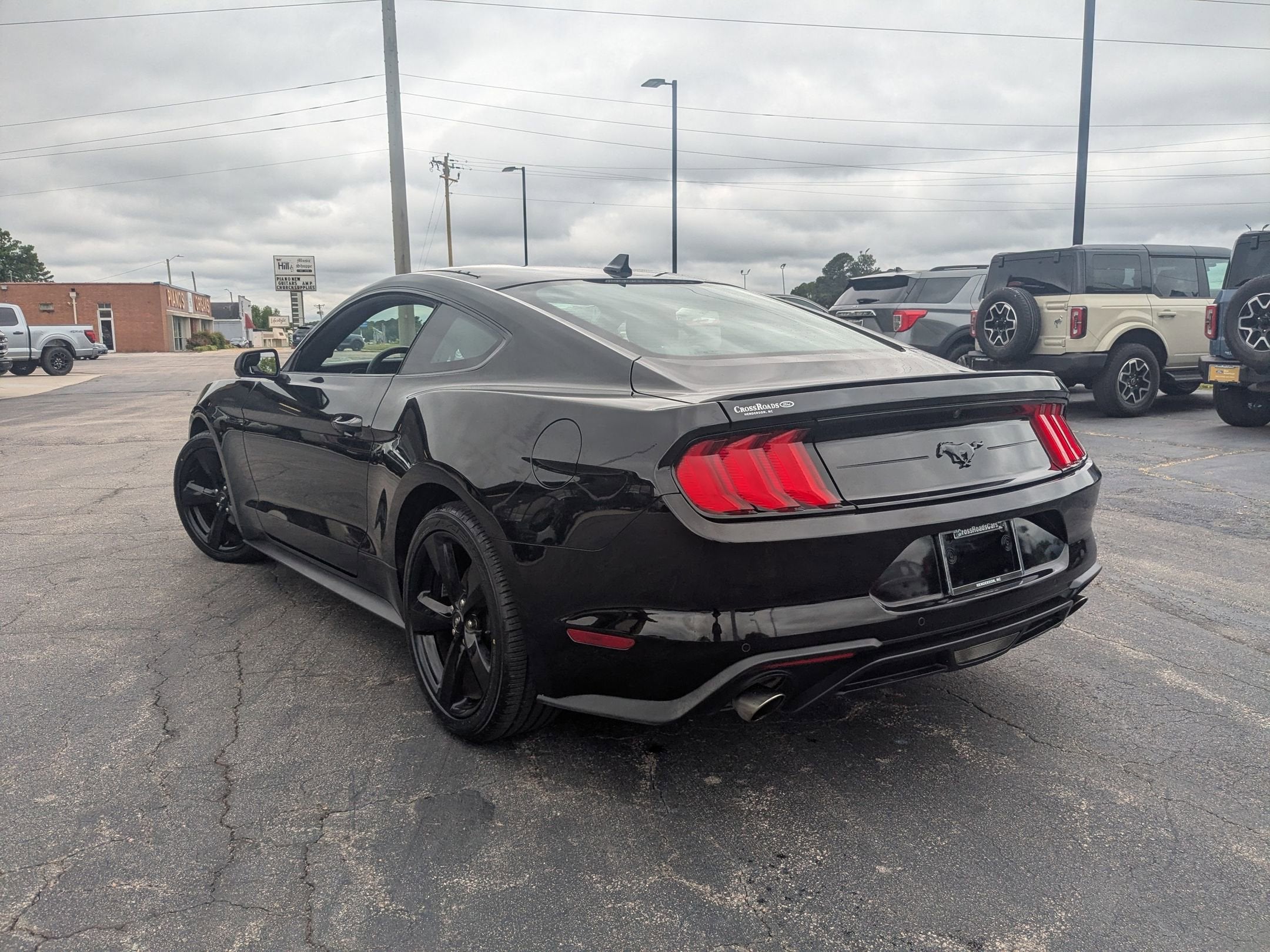 2021 Ford Mustang EcoBoost
