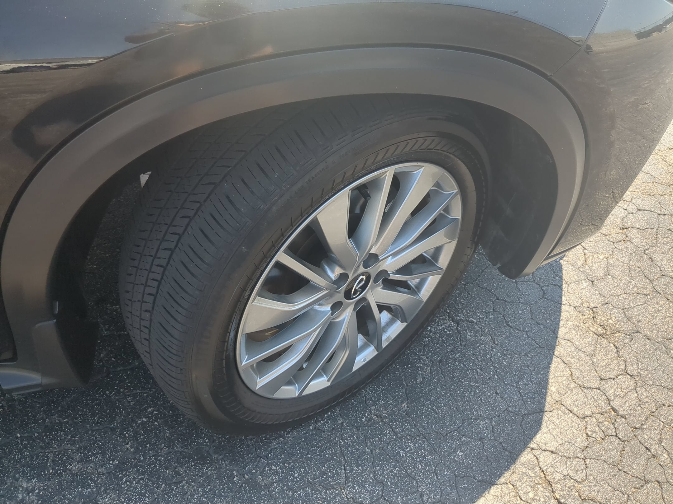 2025 INFINITI QX50 LUXE