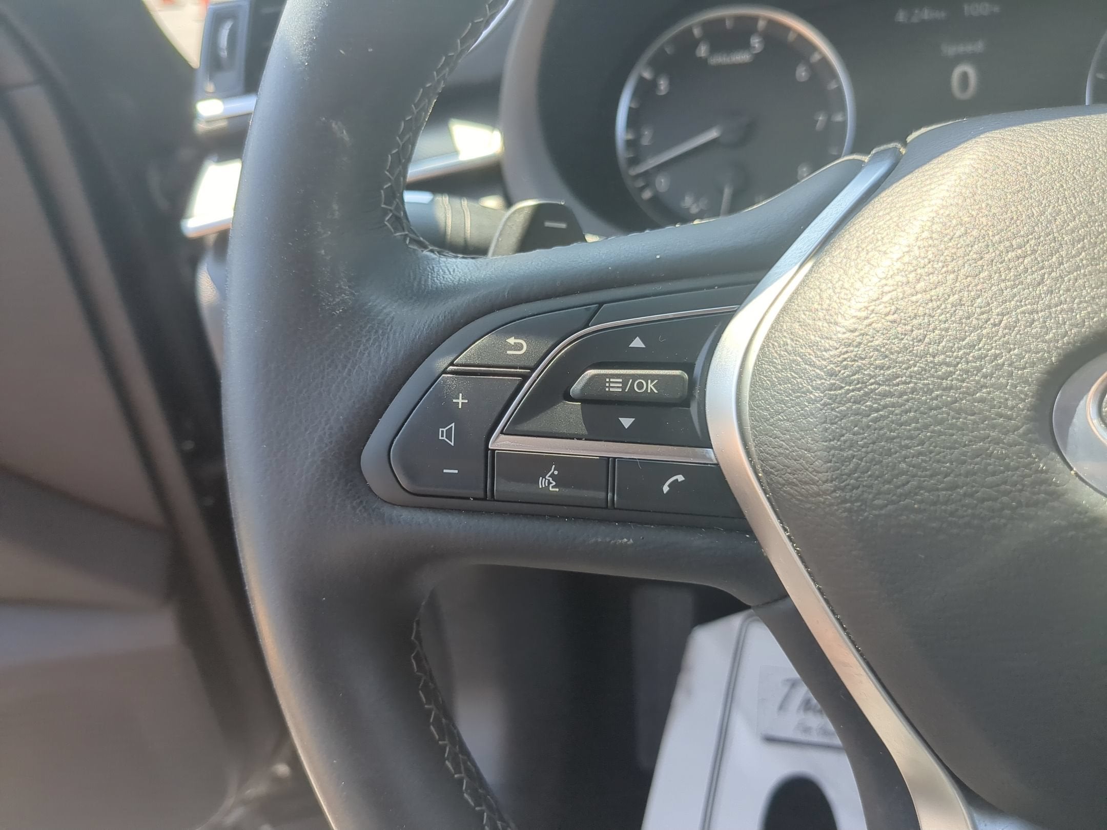 2025 INFINITI QX50 LUXE