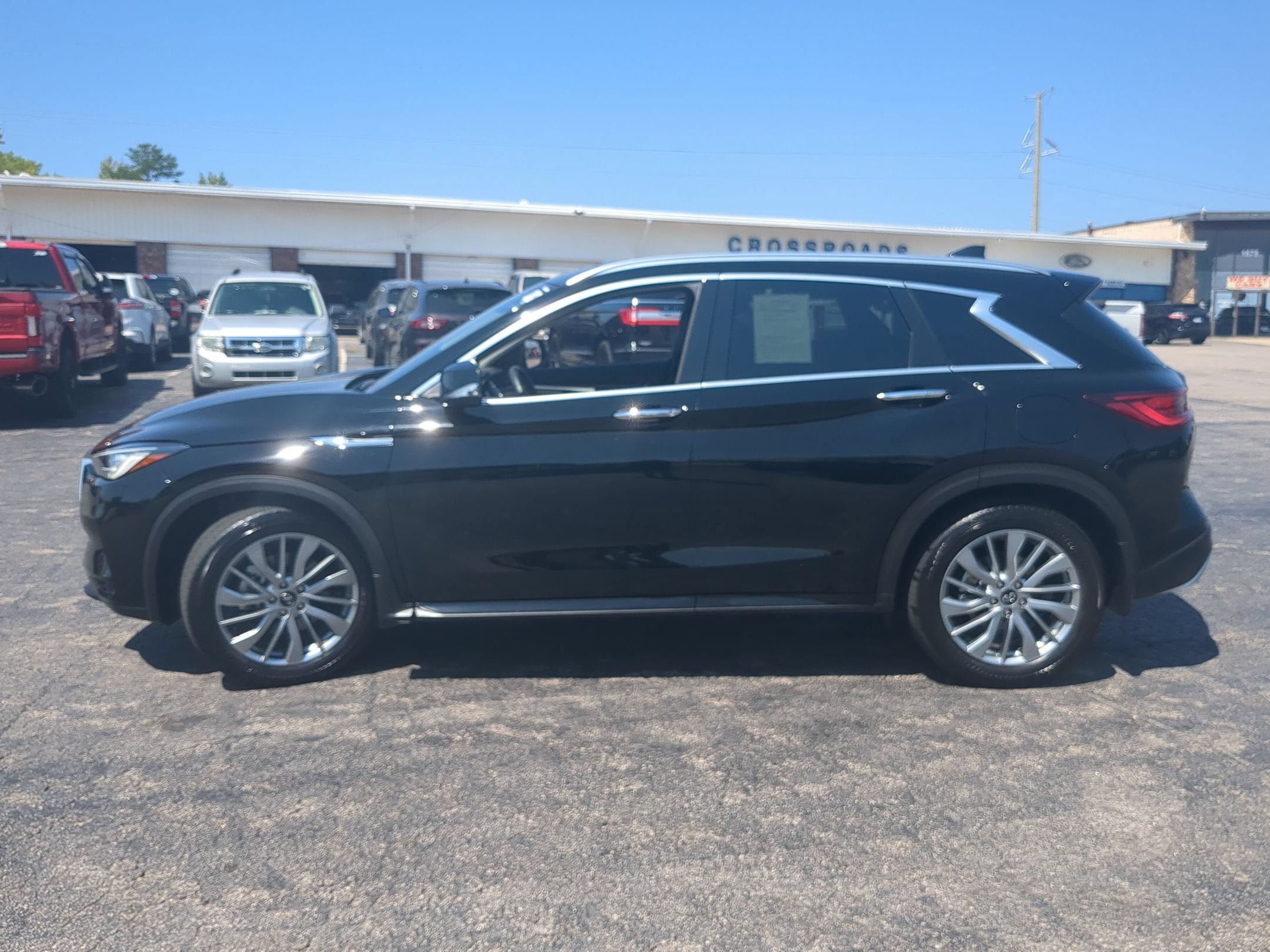 2025 INFINITI QX50 LUXE