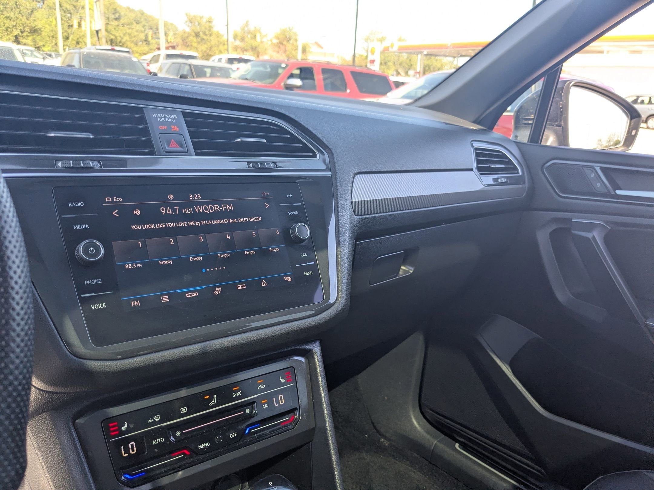 2023 Volkswagen Tiguan SE R-Line Black