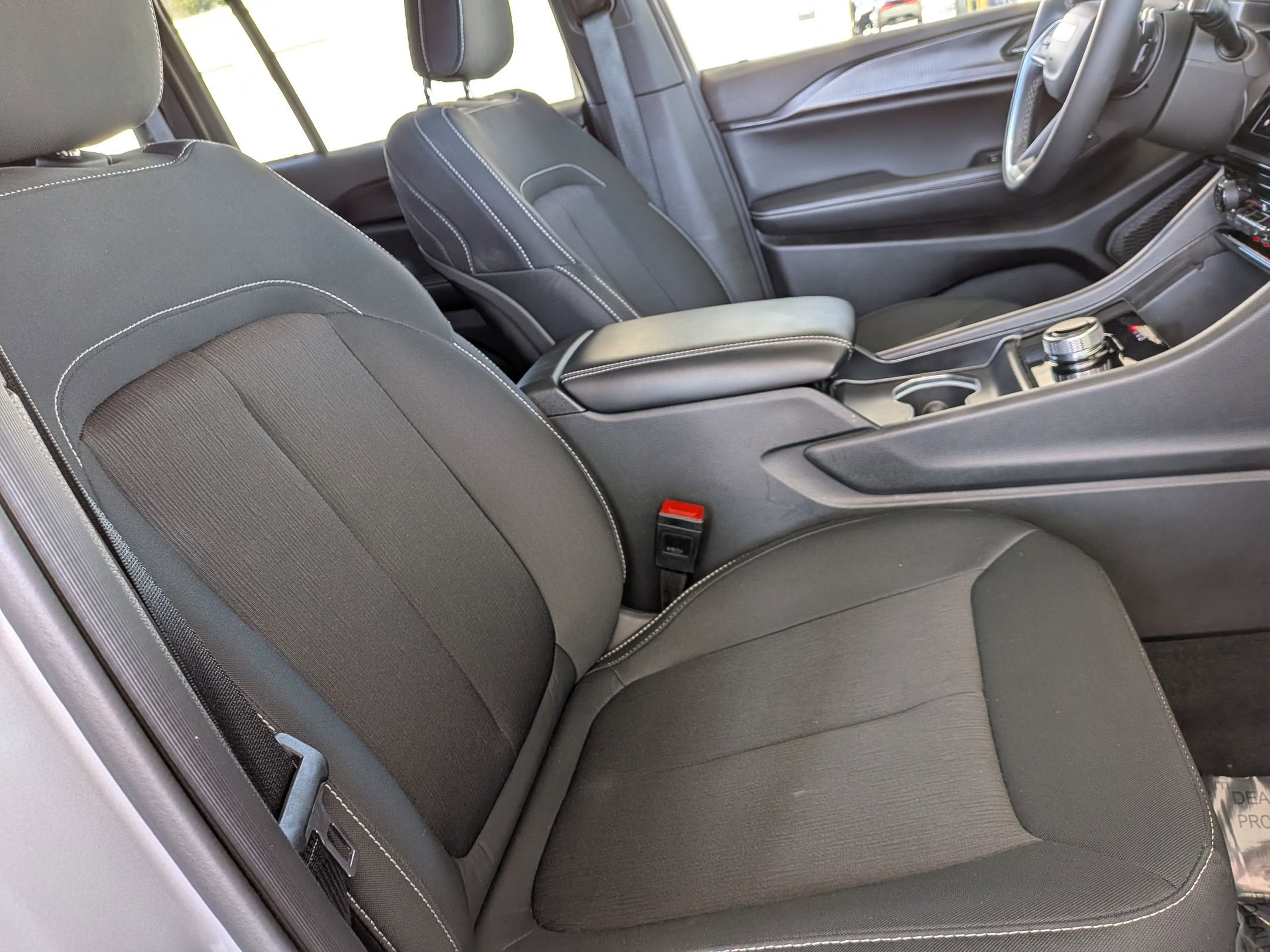 2024 Jeep Grand Cherokee Laredo X