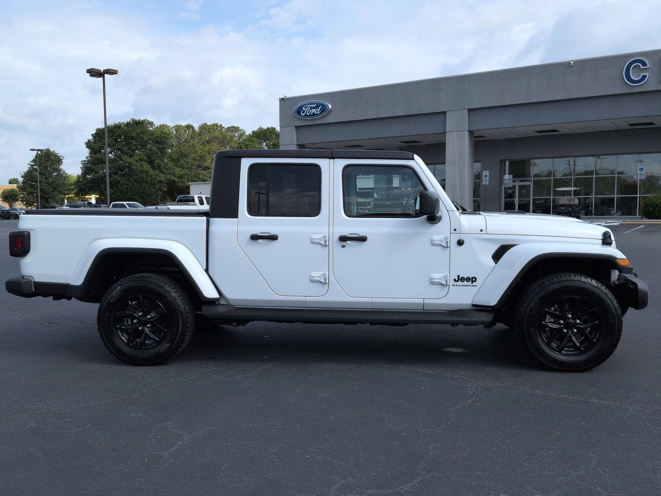 2023 Jeep Gladiator Sport S