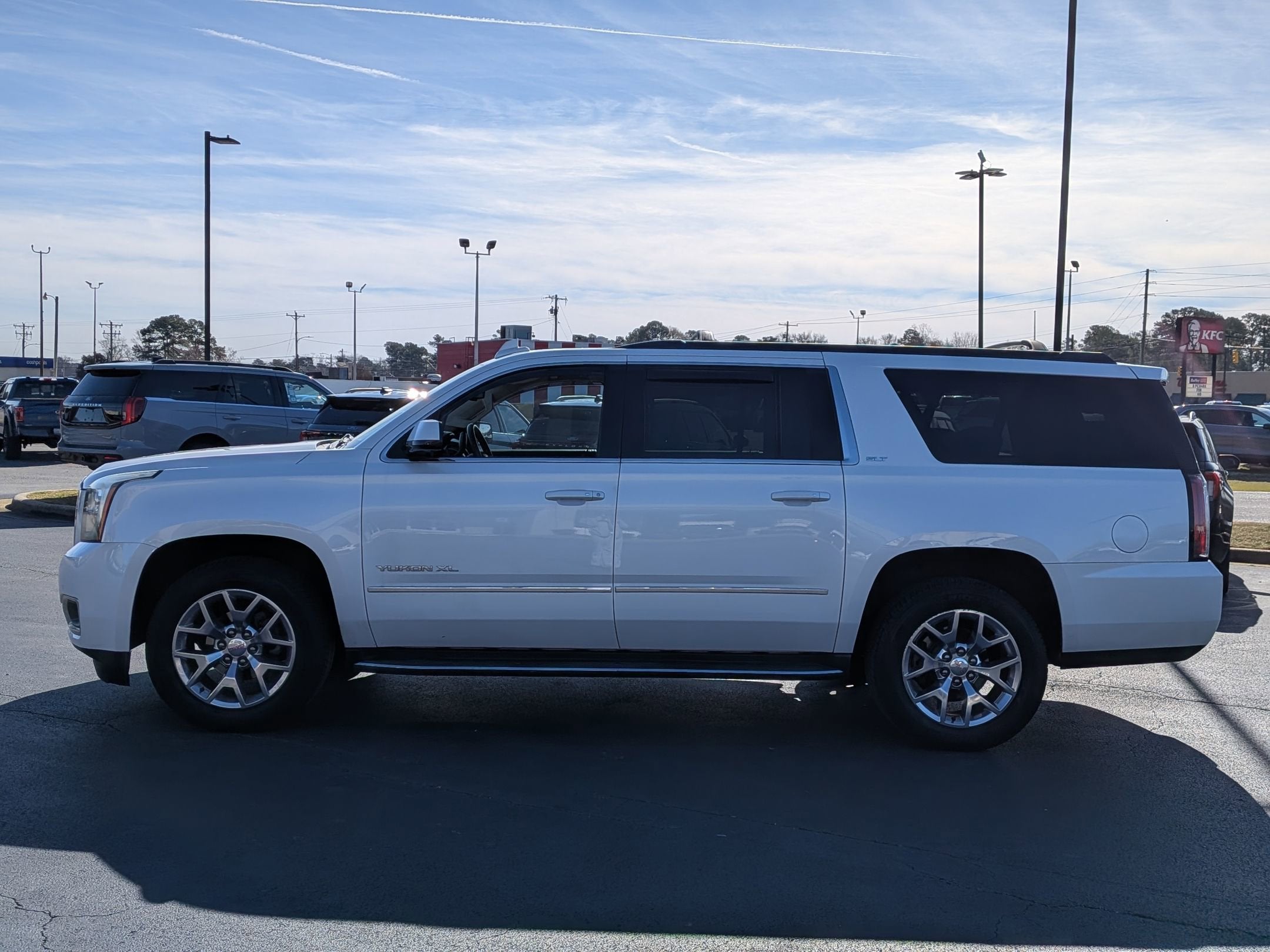 2017 GMC Yukon XL SLT