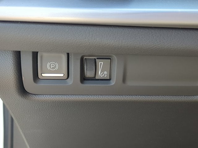 2024 Cadillac XT4 FWD Premium Luxury