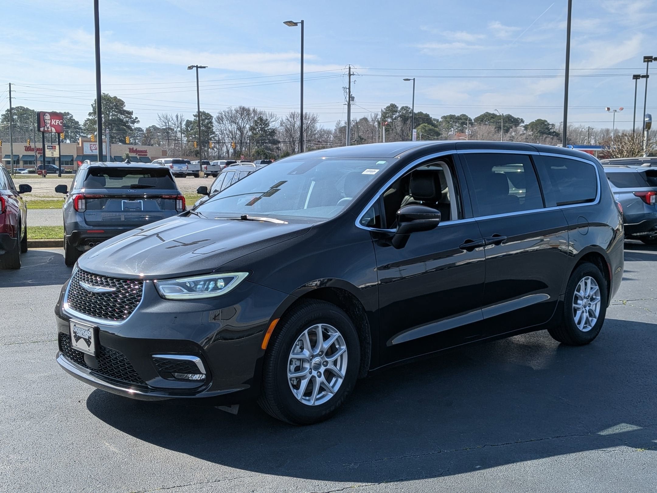 2023 Chrysler Pacifica Touring L