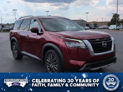 2024 Nissan Pathfinder SL