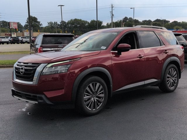 2024 Nissan Pathfinder SL