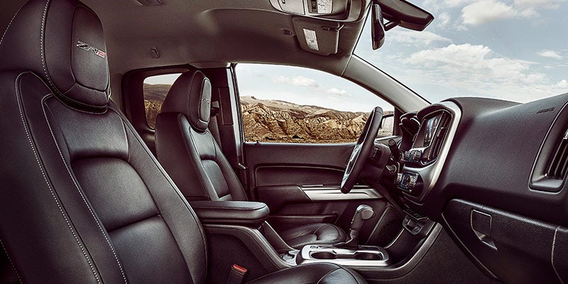 2021 Chevrolet Colorado interior view.