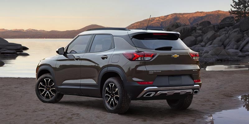 Trailblazer Driving Off-road